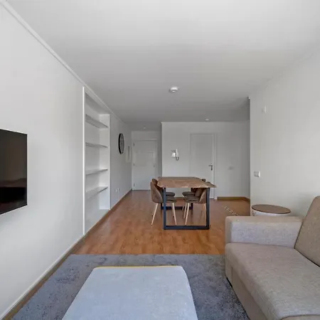 On - Poveiros * Порту