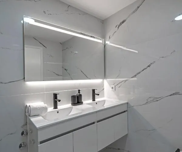 On - Poveiros 포르투